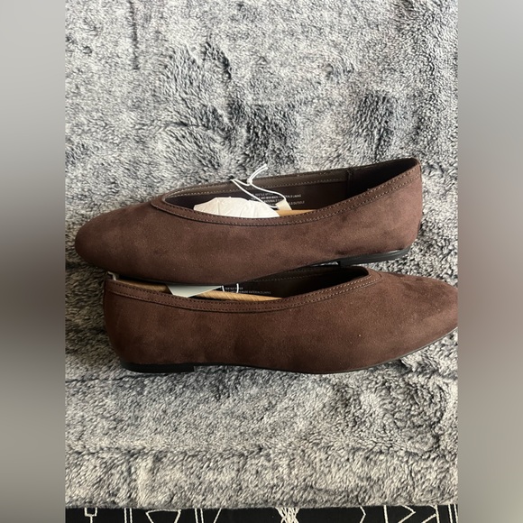 a new day Women's Chocolate Brown Flats - Picture 6 of 6
